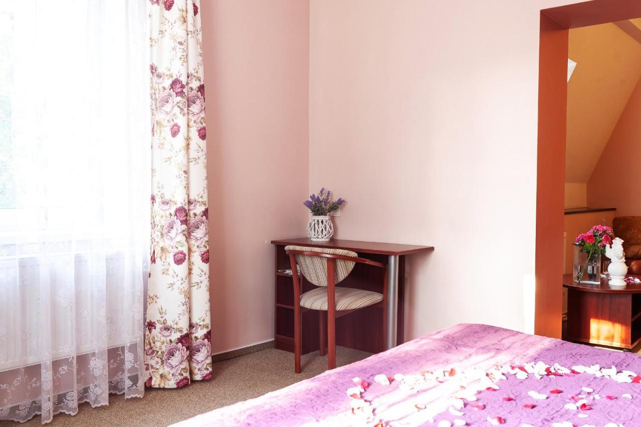 Gostinitsa "Elen" Hotel Shchuchyn Buitenkant foto